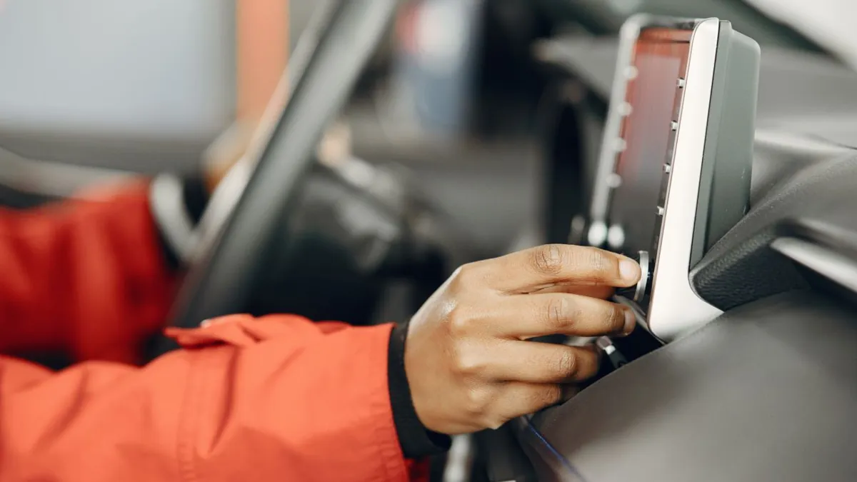 Automobilių apsaugos sistemų montavimas Vilniuje